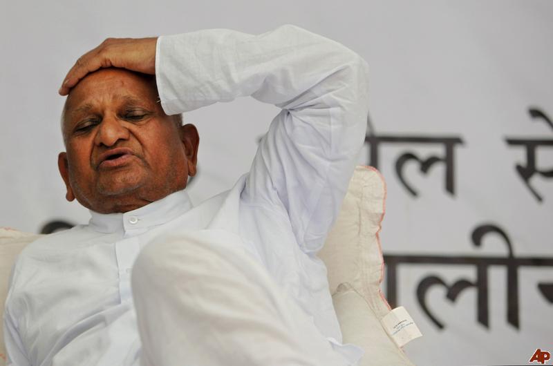 team anna hazare, india against corruption anna hazare, anna hazare team members, rajendra singh waterman, pv rajagopal, arvind kejriwal, anna hazare hisar byelection